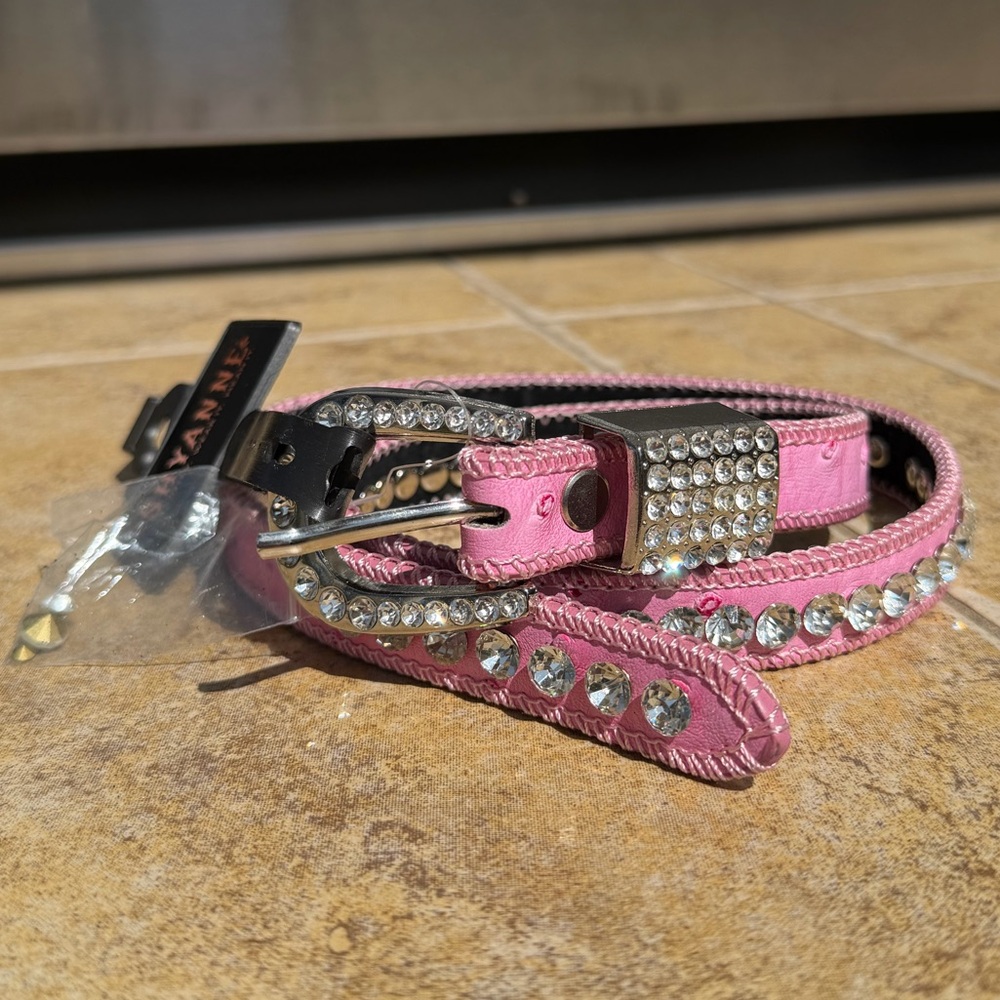 NWT Size 24 XS Pink Ostrich Rhinestone Embellished Western Cowgirl Shayanne Belt